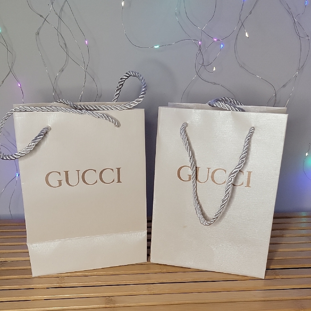 Gucci Cream Mini Bags with Elegant Design